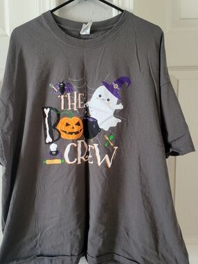 Gildan Gray Halloween 'The Boo Crew' Graphic Tee